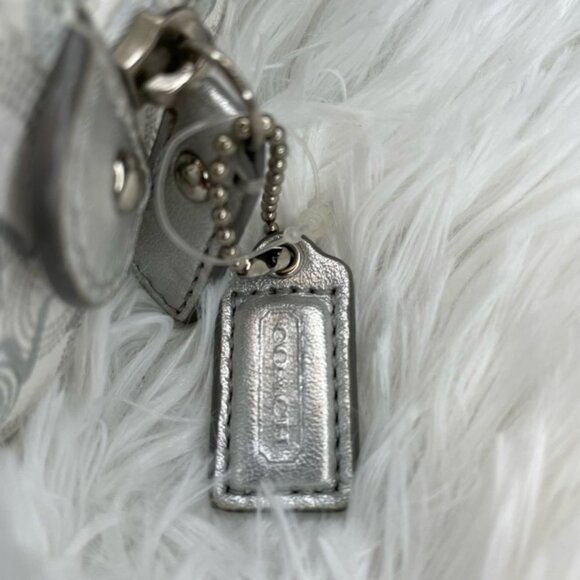 Coach Cosmetic Bag Excellent Used Condition - Picture 5 of 7